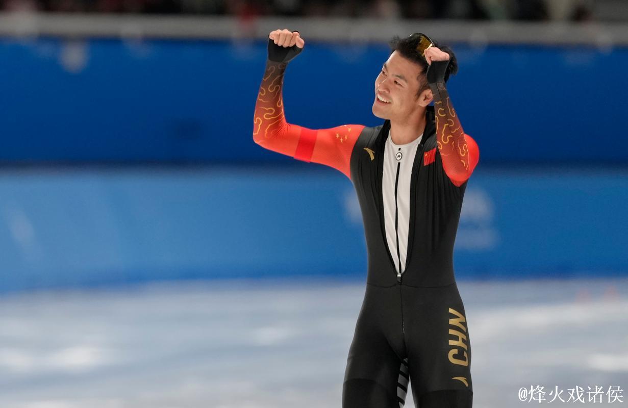 速滑世界杯海伦芬站 宁忠岩摘铜 速滑世界杯海伦芬站 宁忠岩摘铜